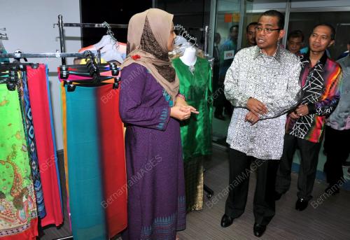 JB02_12092013_USAHAWAN
