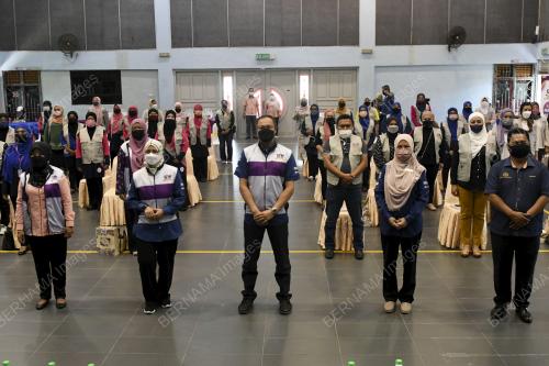 MOHD YUSRI MOHD YUSOFF