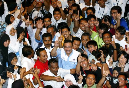 HISHAMMUDDIN TUN HUSSEIN