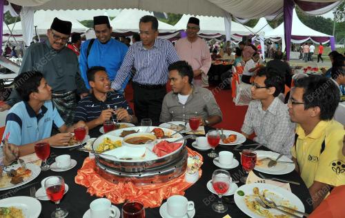 JB02_13092012_JAMUAN_RAYA