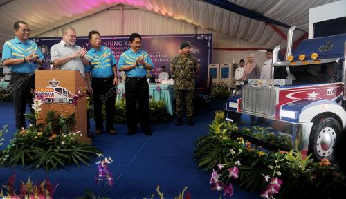 JB02_14052016_PELEPASAN_KMJ-TRAK