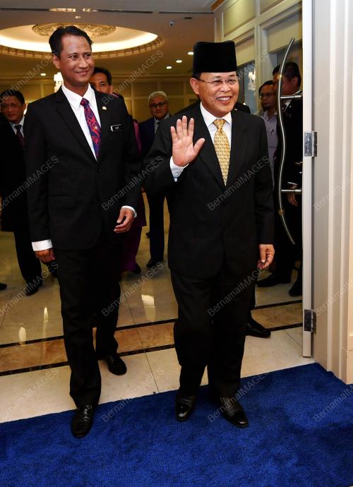 JB02_14052018_MB_JOHOR_MASUK_PEJABAT