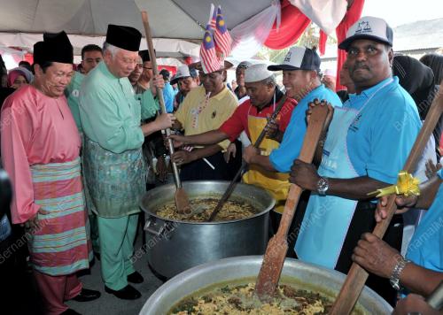 DATUK SERI NAJIB TUN ABDUL RAZAK