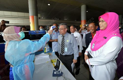 DATUK SERI DR ADHAM BABA