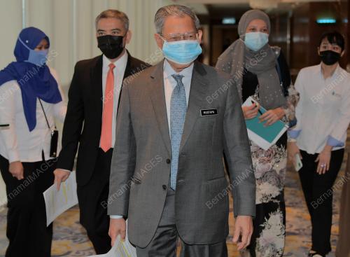 DATUK SERI MUSTAPA MOHAMED