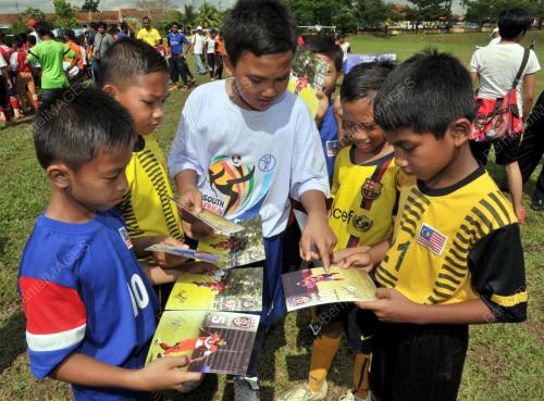 JB02_15072012_KOMUNITI_BOLA