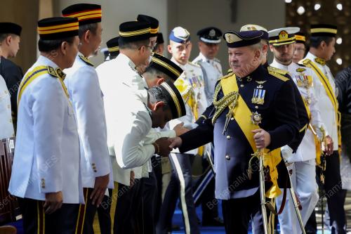SULTAN IBRAHIM ALMARHUM SULTAN ISKANDAR 