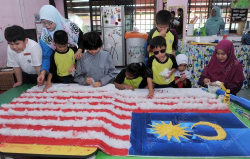 JB02_16082017_BUTA_JALUR_GEMILANG