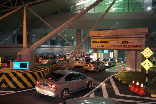 BANGUNAN SULTAN ISMAIL
