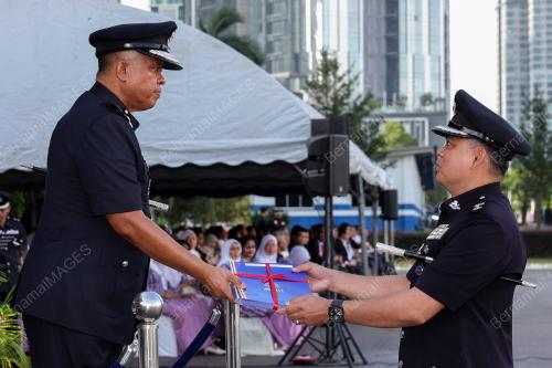 DATUK KAMARUL ZAMAN MAMAT