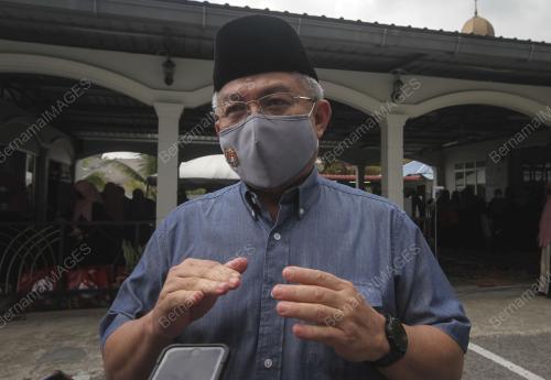 DATUK SERI DR ADHAM BABA