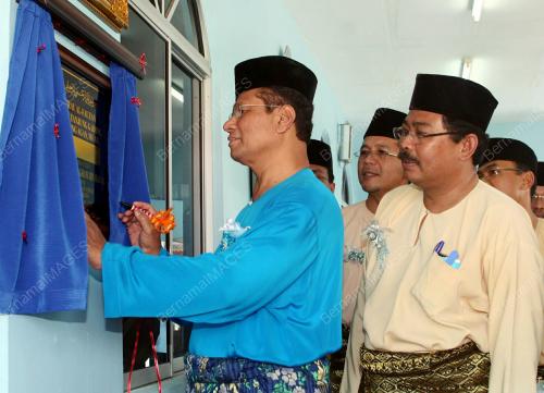 ABDUL GHANI OTHMAN
