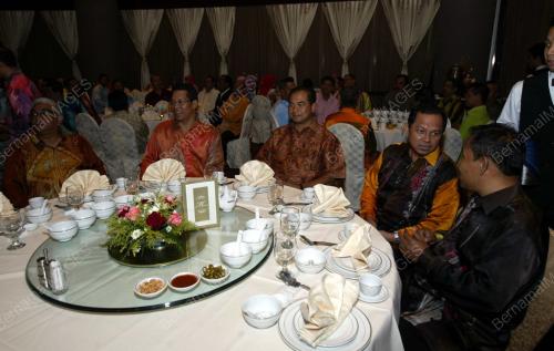 DATUK AB. AZIZ KAPRAWI