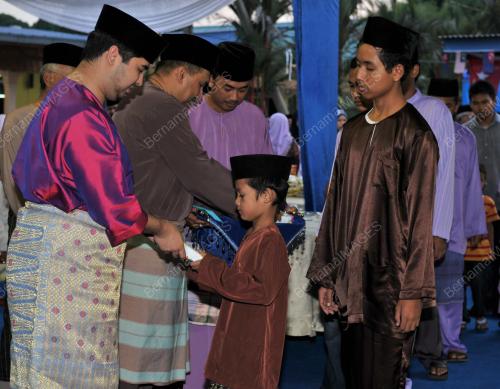 SULTAN JOHOR SULTAN IBRAHIM ISKANDAR