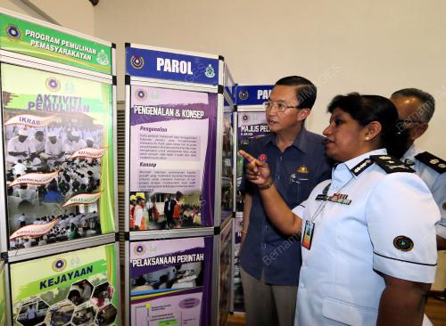 JB02_17082015_DATUK_TEE