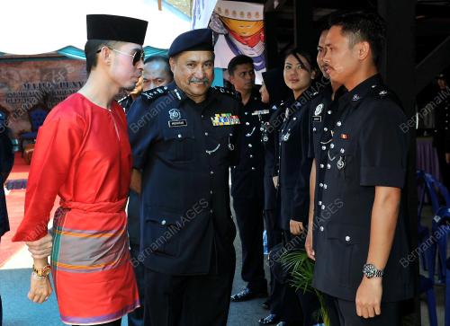 JB02_18032013_TABUNG_LAHAD_DATU