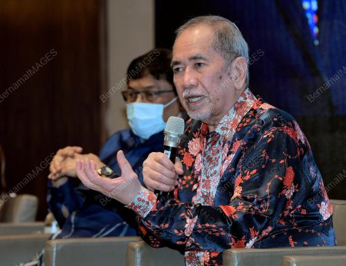 DATUK SERI WAN JUNAIDI TUANKU JAAFAR
