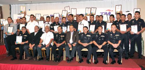JB02_18052015_PENGHARGAAN_TM