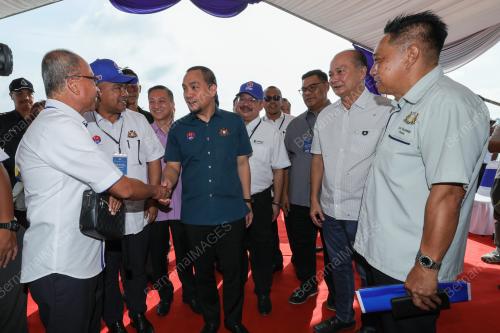 DATUK ONN HAFIZ GHAZI  
