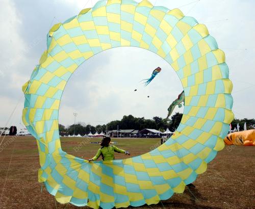 JB02_19022014_LAYANG-LAYANG