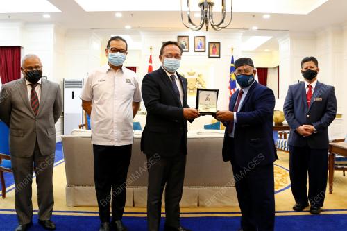 MAJLIS MENANDATANGANI MEMORANDUM PERSEFAHAMAN