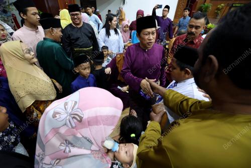 DATUK SERI AHMAD MASLAN