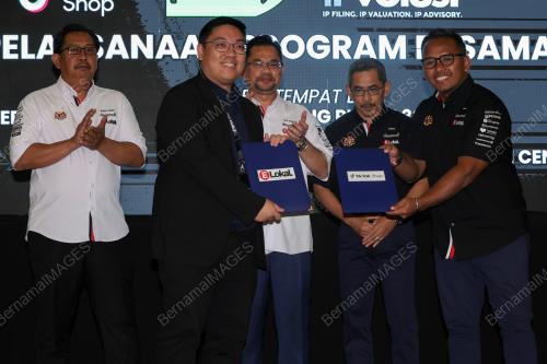 DATUK CHE MURAD SAYANG RAMJAN 