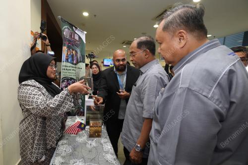 DATUK SERI DR ZAMBRY ABDUL KADIR 