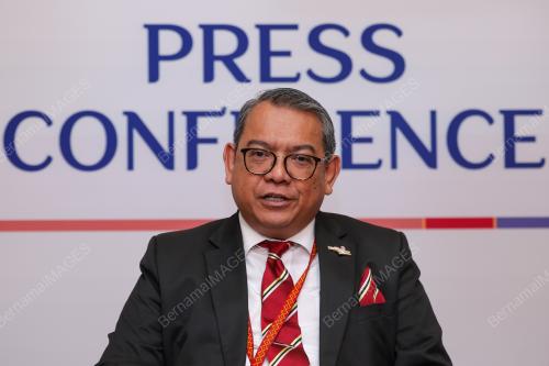 DATUK WIRA ROSLAN TAN SRI ABDUL RAHMAN 