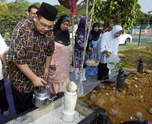 JB02_20012011_LAWATAN_KEKUBU