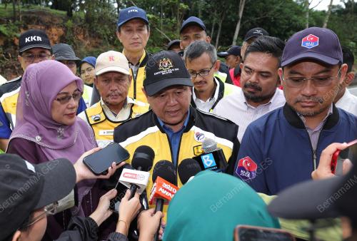 DATUK SERI ALEXANDER NANTA LINGGI 