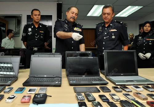JB02_20022013_POLIS