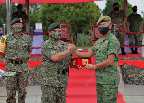 LT JENERAL DATUK MUHAMMAD HAFIZUDDEAIN JANTAN