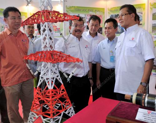 DATUK ABDUL GHANI OTHMAN