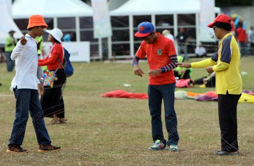 JB02_21022014_LAYANG-LAYANG