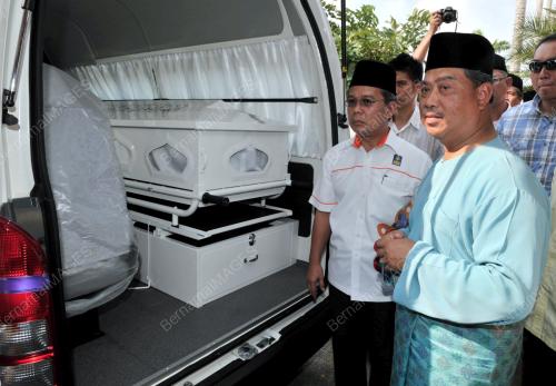 TAN SRI MUHYIDDIN YASSIN