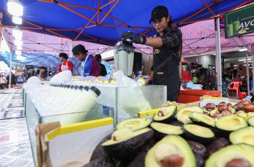 RAZZUAN ROSLI