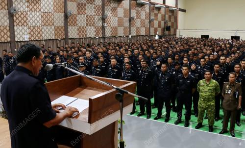 JB02_22032015_DATUK_ISMAIL