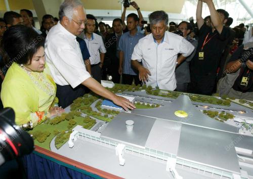 NAJIB TUN ABDUL RAZAK
