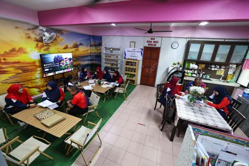 JOHOR-BILIK GURU (BANTUAN)