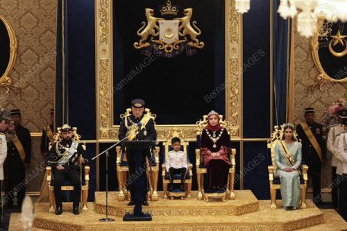 SULTAN IBRAHIM ALMARHUM SULTAN ISKANDAR