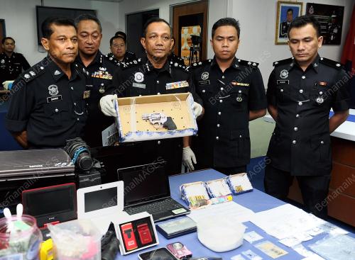 JB02_23042015_POLIS_JOHOR