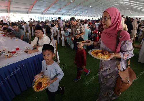 RUMAH TERBUKA