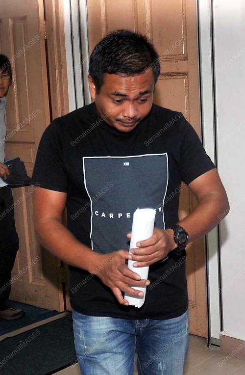JB02_23082017_KOMUNIKASI_LUCAH