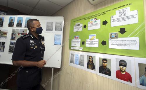 DATUK AYOB KHAN MYDIN PITCHAY