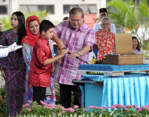 JB02_23112014_SULTAN