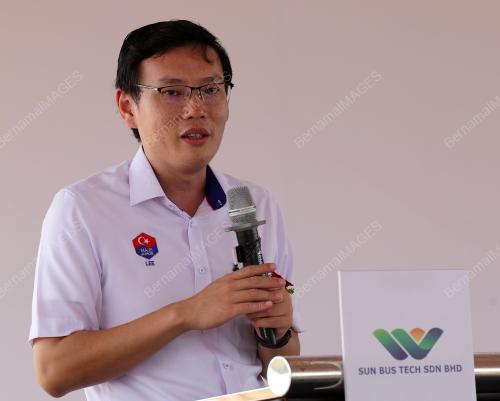 LEE TING HAN