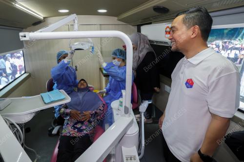 DATUK ONN HAFIZ GHAZI 