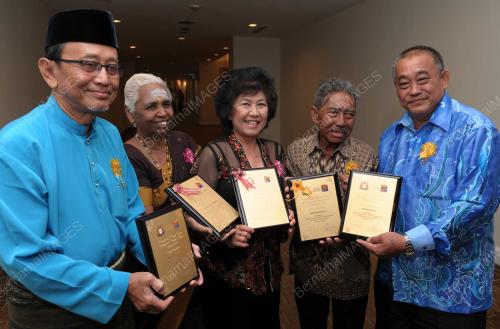 DATUK ZAINAL ABIDIN OSMAN