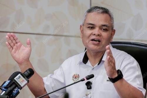 DATUK MAKHZAN MAHYUDDIN 